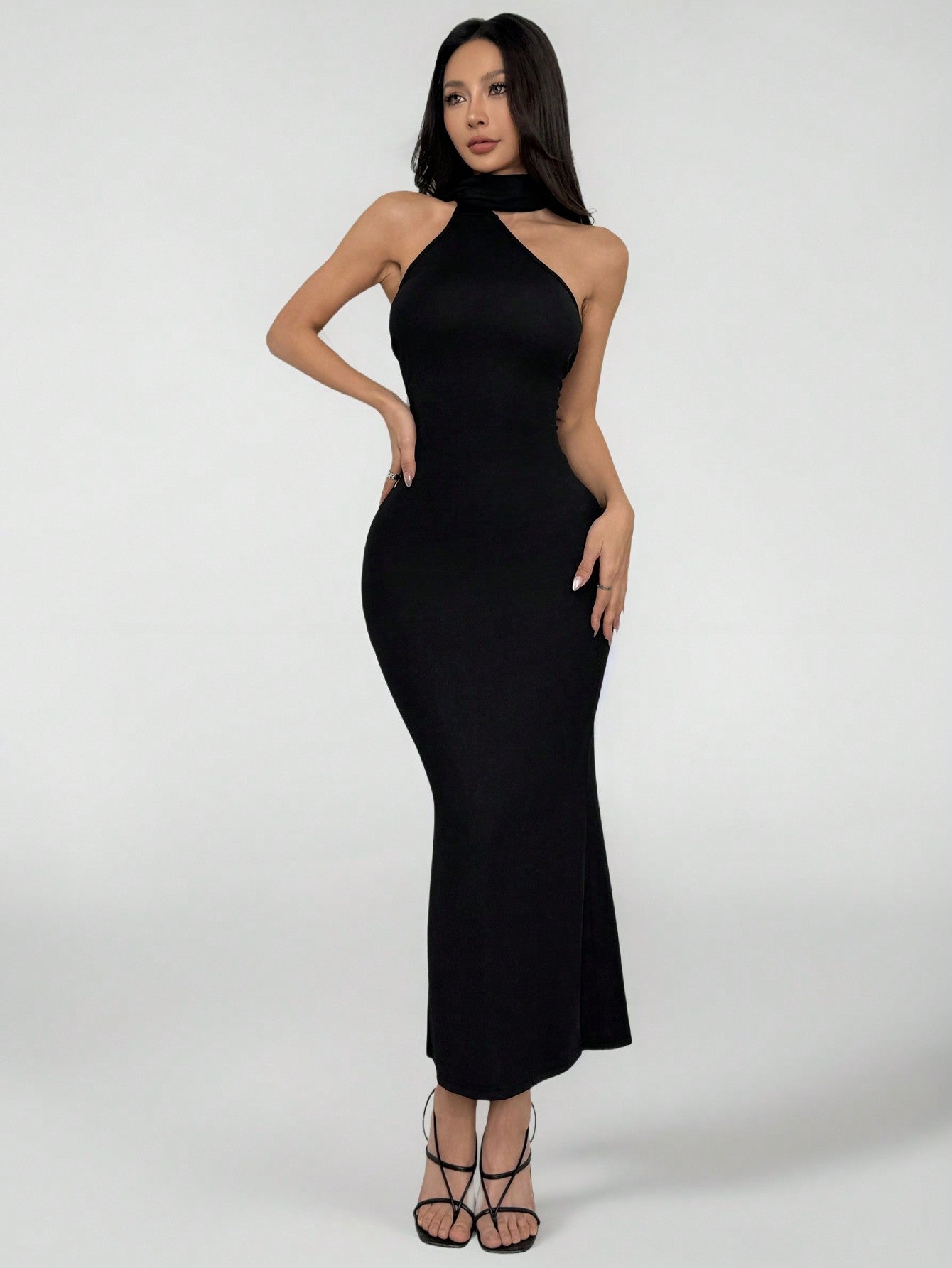 PETITE Solid Halter Neck Backless Bodycon Dress