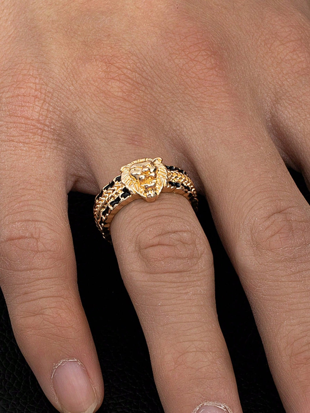 A Lion Head Pattern Retro Light Luxury High-End Men'S Ring