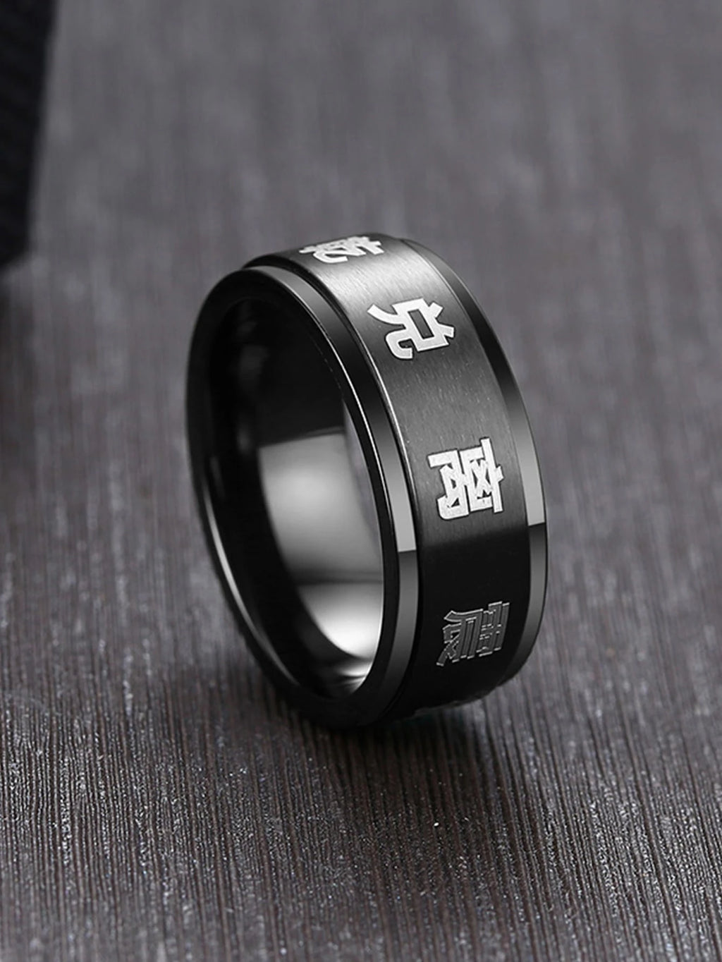 Fashionable and Popular Men Yin & Yang Pattern Ring Stainless Steel for Jewelry Gift and for a Stylish Look