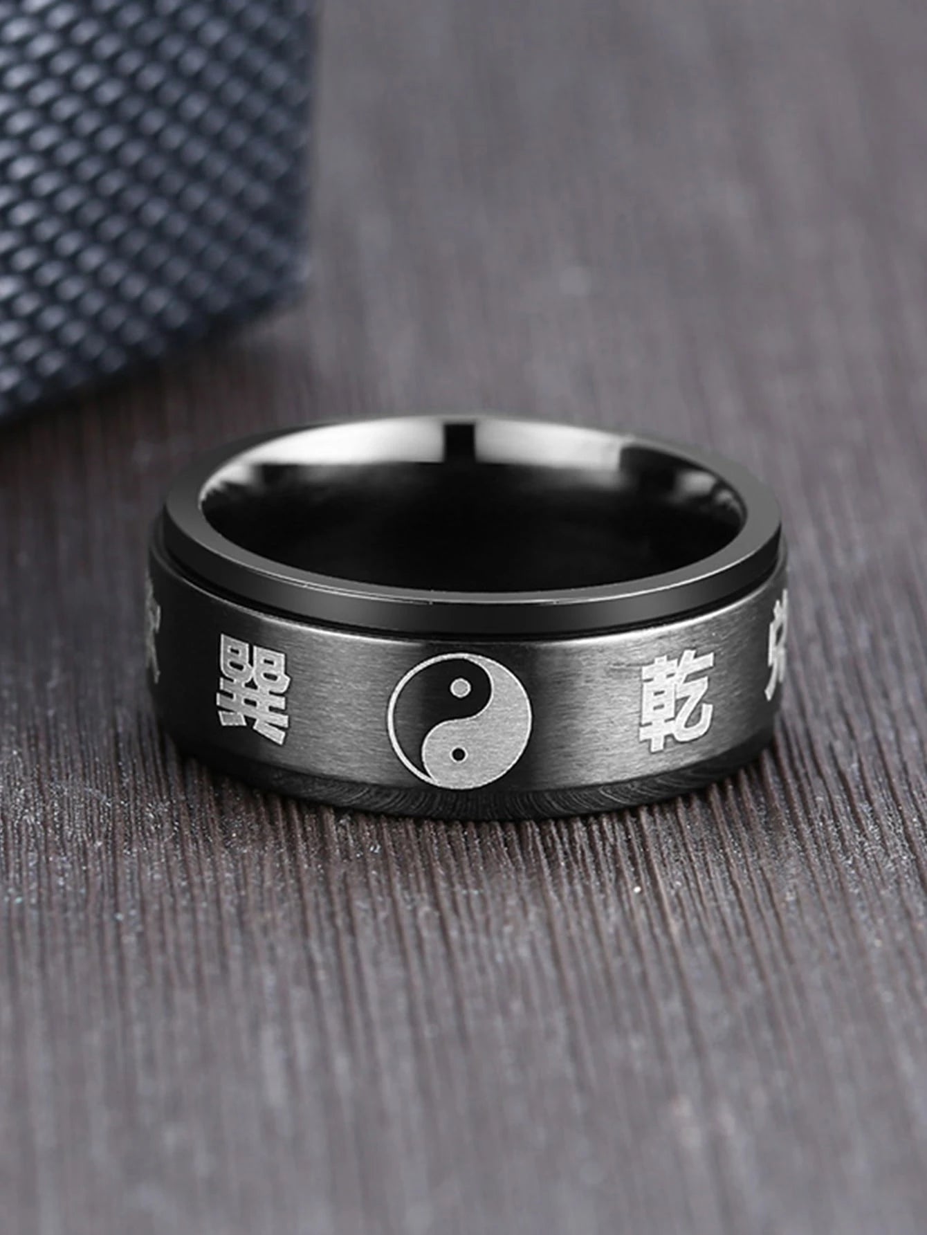 Fashionable and Popular Men Yin & Yang Pattern Ring Stainless Steel for Jewelry Gift and for a Stylish Look