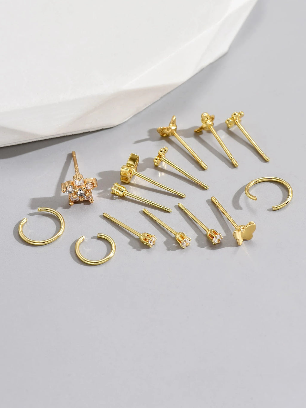 13Pcs Butterfly & Flower Decor Earrings