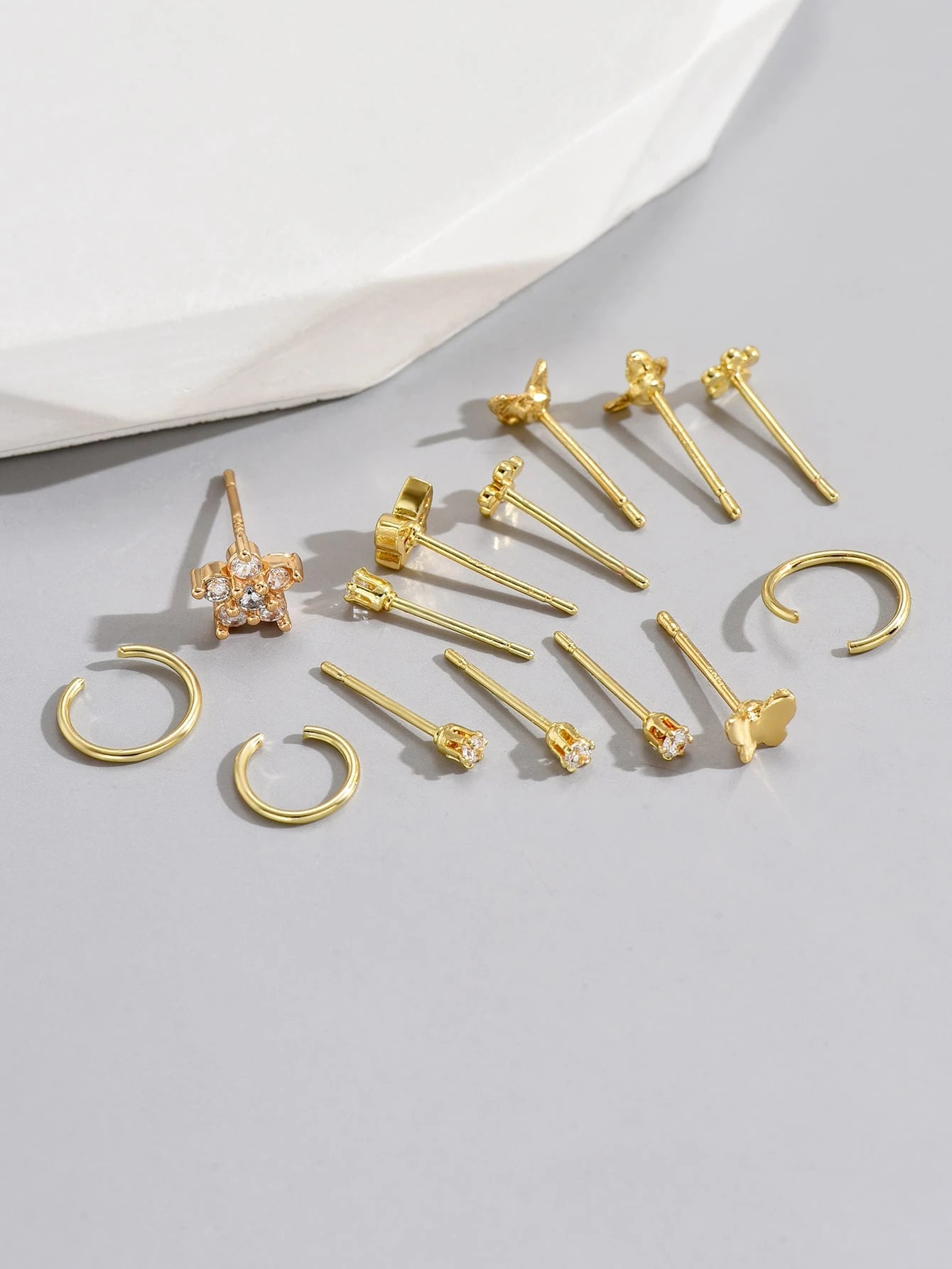 13Pcs Butterfly & Flower Decor Earrings