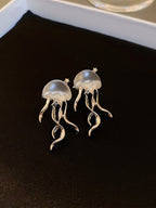 1Pair Fashion Zinc Alloy Star Jellyfish Decor Stud Earrings for Women for Daily Decoration