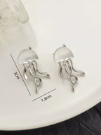 1Pair Fashion Zinc Alloy Star Jellyfish Decor Stud Earrings for Women for Daily Decoration
