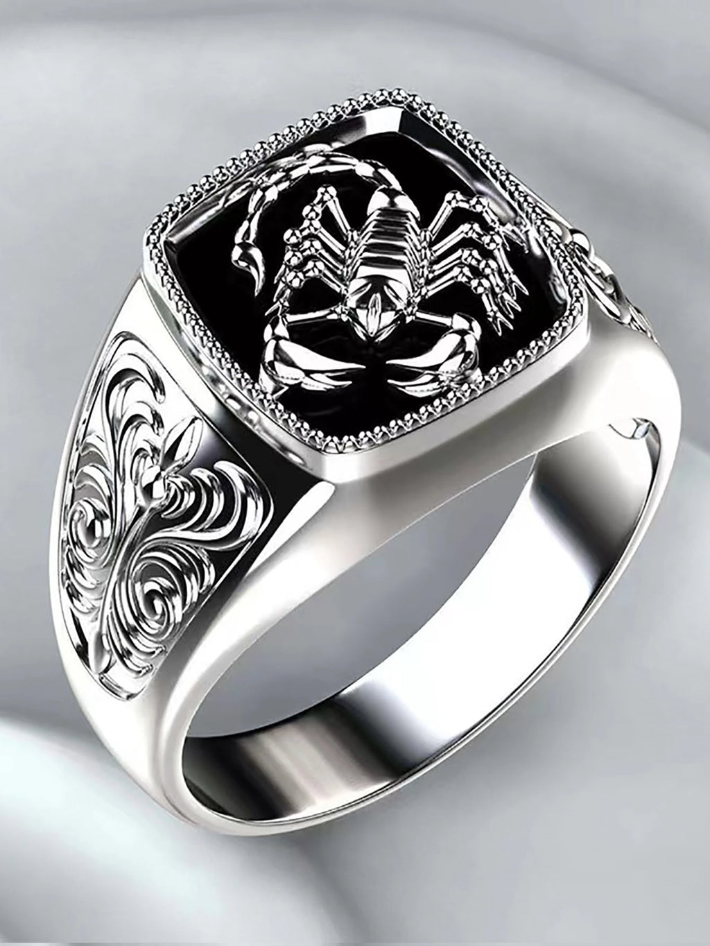 1Pc Patterned Scorpion Shaped Ring with Stylish and Unique Design Gift