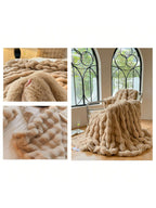 Luxury Thick Plush Faux Rabbit Fur Throw Blanket Ultra-Plush Cozy Soft Decorative Blanket Use for Couch Bed Travel