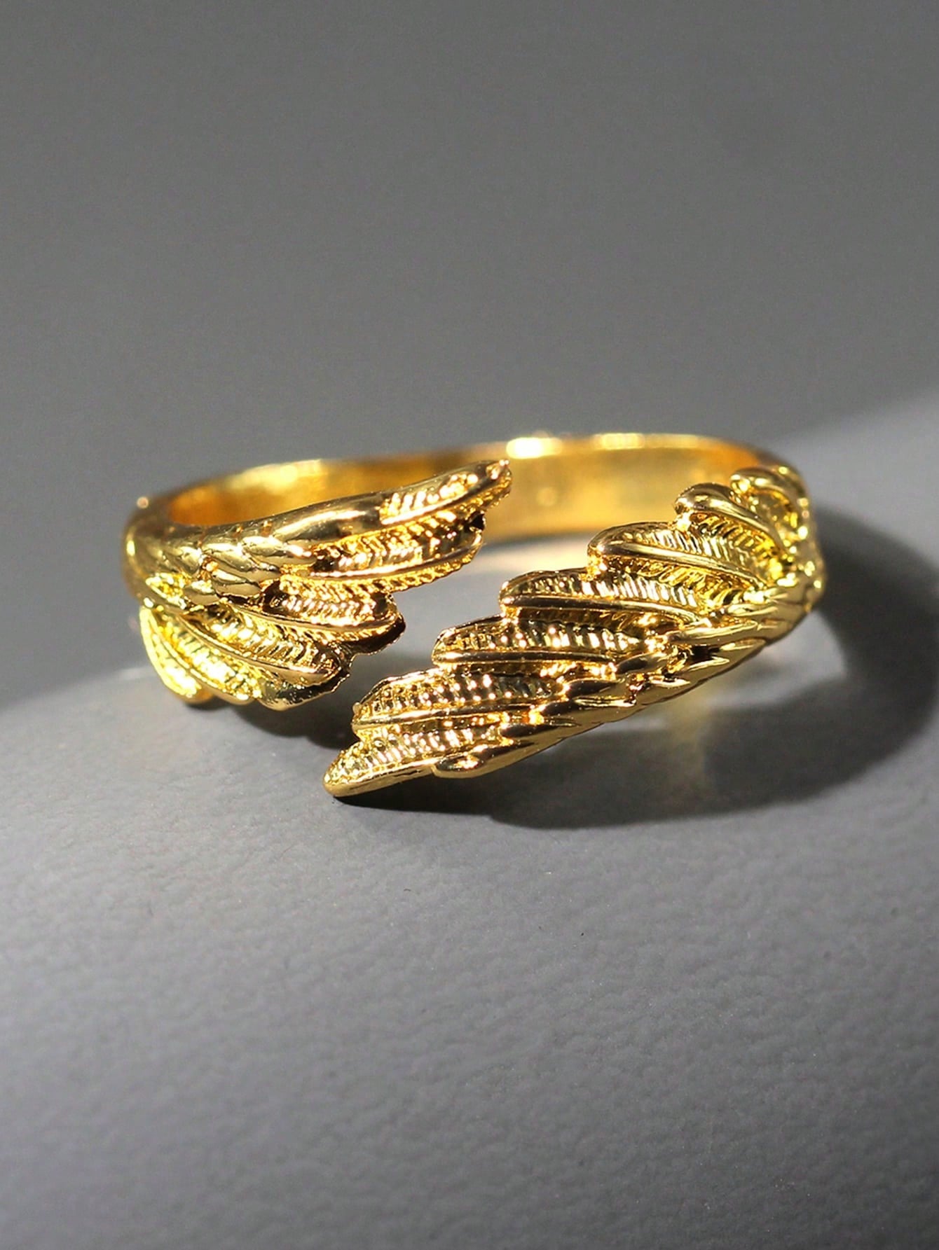 1Pc Men'S Minimalist Gold Wing Shaped Multifunctional Ring