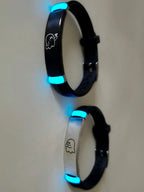 ATLVXJL 2Pcs/Set Couple Matching Bracelets Blow Kisses to Show Love Know You Love You Patternblack Silvery Stainless Steel Jewelry Set Charm Silicone Bracelet Luminous Glow in the Dark for Women Valentine'S Day Gift or Loved Ones Holiday Couple Gifts