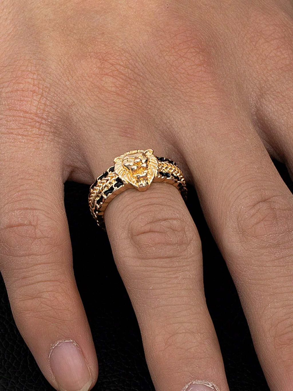 A Lion Head Pattern Retro Light Luxury High-End Men'S Ring