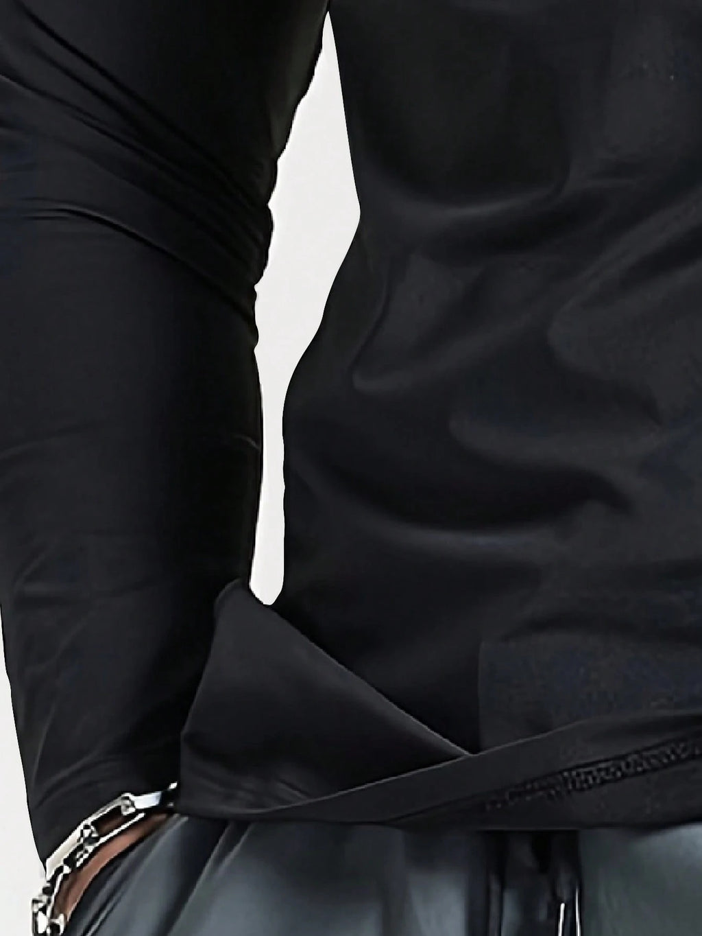 Manfinity Dauomo Men Spring and Summer Solid Color Zipper Half Placket Stand Collar Long Sleeve Casual T-Shirt, Fall