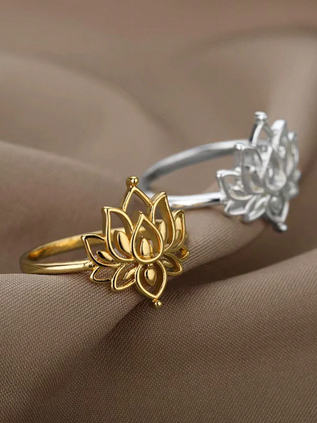 1PC Vintage Lotus Flower Rings for Women Gold Color Stainless Steel Flower Ring Wedding Couple Rings Aesthetic Jewelry Valentines,Mom,Mother,Mother'S Day,Gift