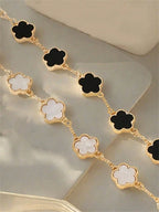 2Pcs/Set Fashion Classic Style Bracelet | Black & White Clover Bracelet Set | Suitable for Daily Wear and Gift Giving, Couple Gift