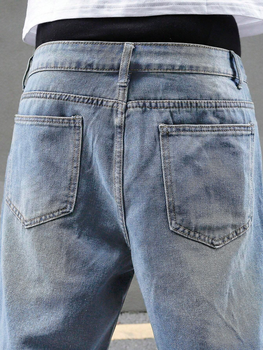 Manfinity EMRG Men'S Loose Fit Casual Denim Bermuda Shorts with Pockets, Summer Denim Shorts Jorts