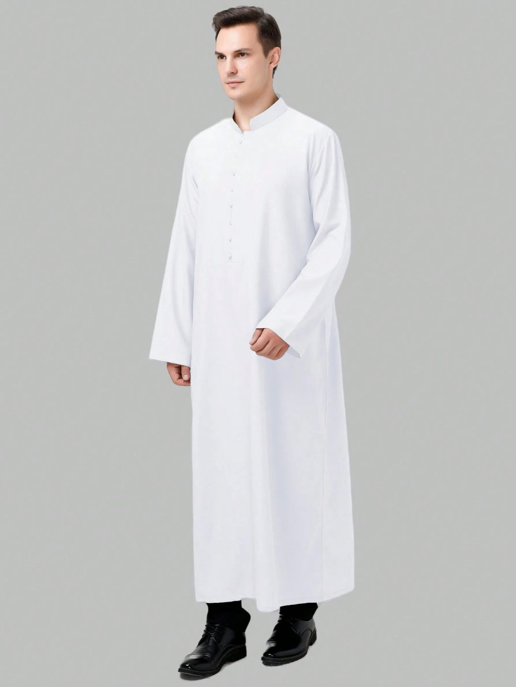 A Solid Color Small Stand up Collar Casual Button up Half Cardigan Muslim Men'S Traditional Worship Robe Clothing