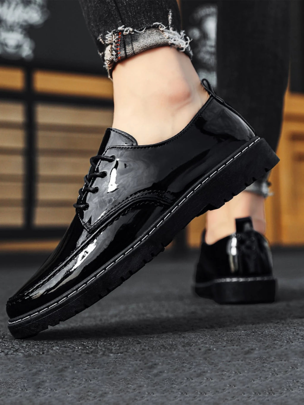 Men Stitch Detail Lace-Up Front Oxford Shoes