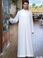 A Solid Color Small Stand up Collar Casual Button up Half Cardigan Muslim Men'S Traditional Worship Robe Clothing