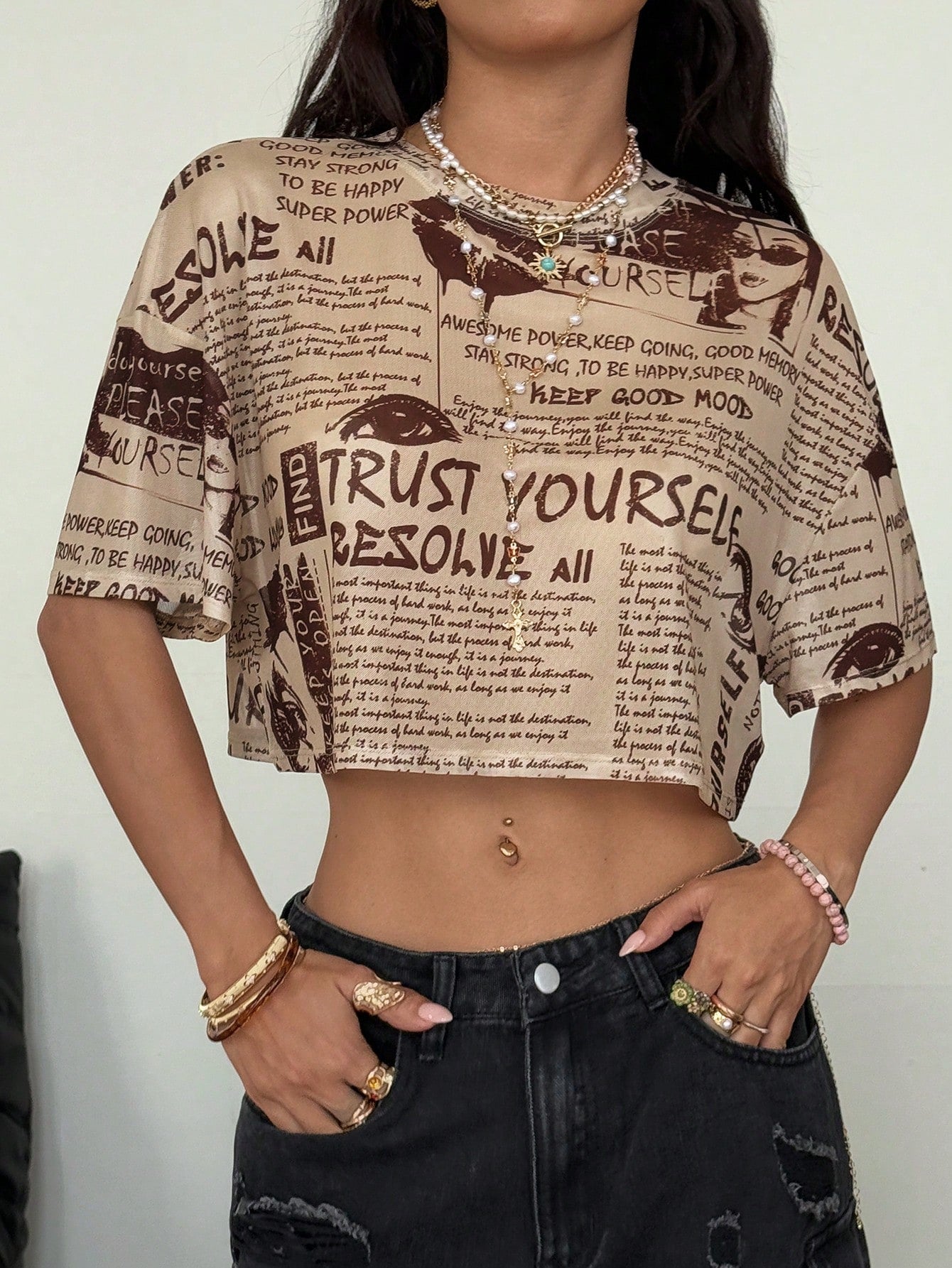 Coolane Women'S round Neck Cropped Newspaper Print Mesh Short Sleeve T-Shirt