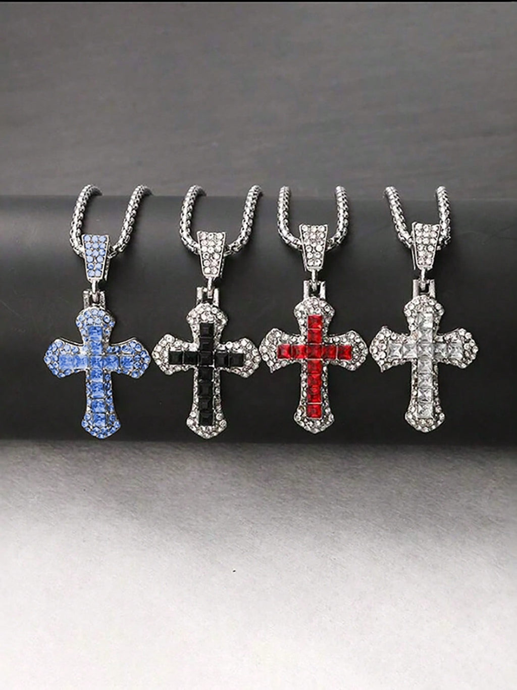 1Pc Men'S Necklace with Hip Hop Style Zinc Alloy Cross Pendant, European and American Jewelry, Accessory, Suitable for Fashion Statement