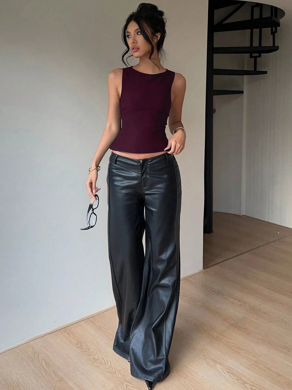 Aloruh Women'S Commuter & Casual Backless Bowknot round Neck Sleeveless Blouse, Purple Top,Rave Top