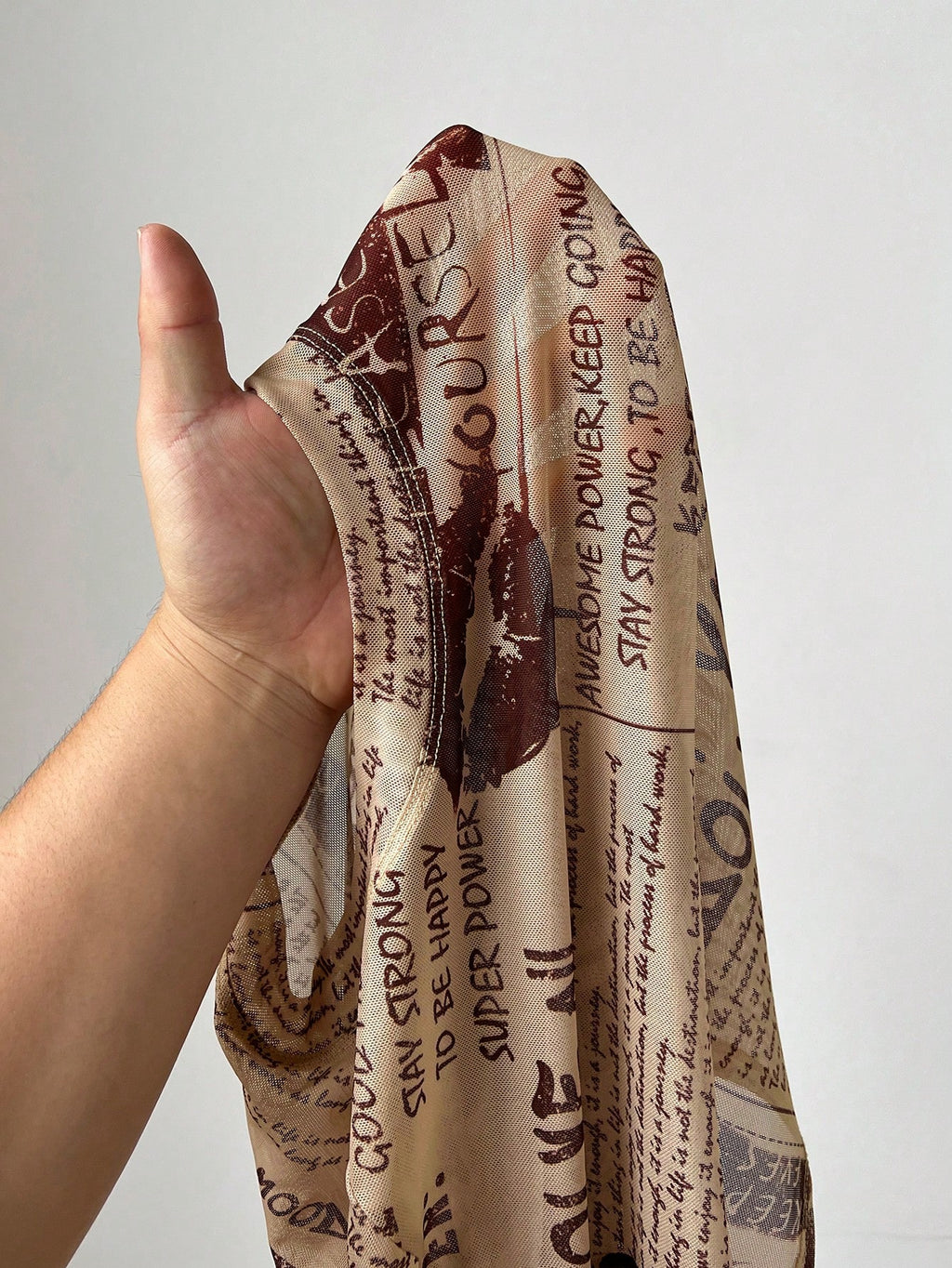 Coolane Women'S round Neck Cropped Newspaper Print Mesh Short Sleeve T-Shirt